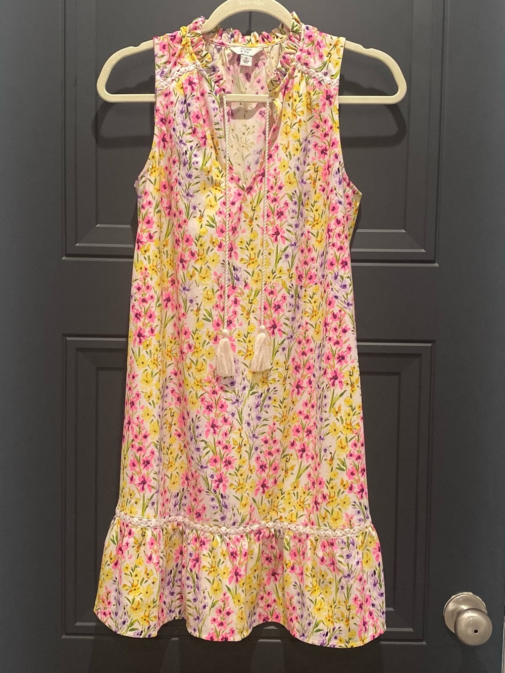 Crown & Ivy Women’s Sleeveless Floral Tassel Sundress - Pink & Yellow Size Small